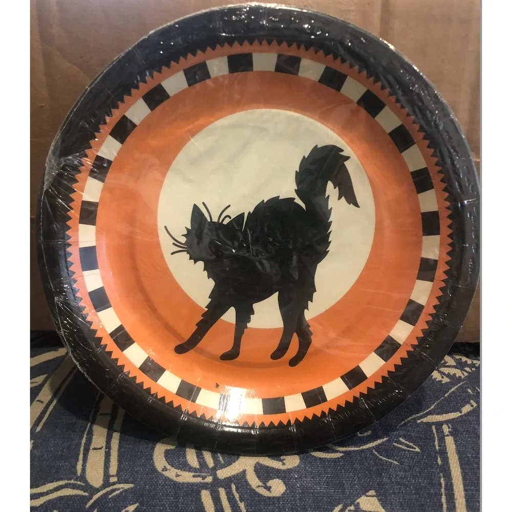NWT HALLOWEEN PARTY Bundle Plate Dessert Plate Napkins Witch FolkArt Silhouettes